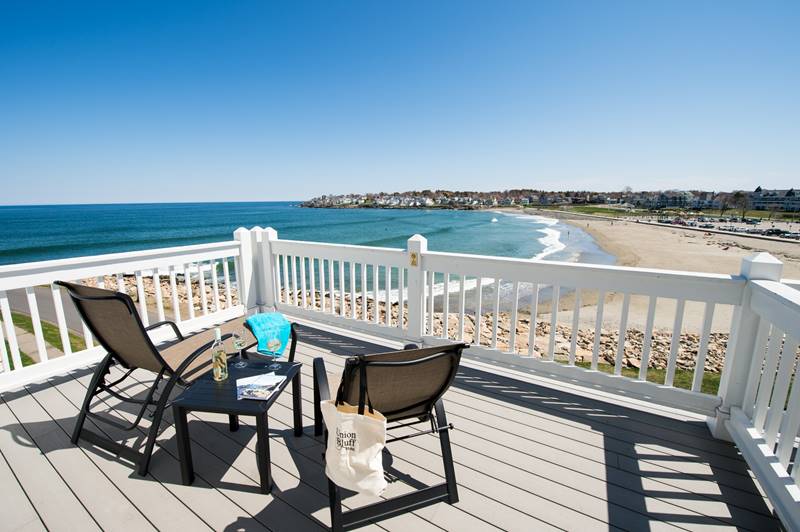 Private deck overlooking the beach and ocean!